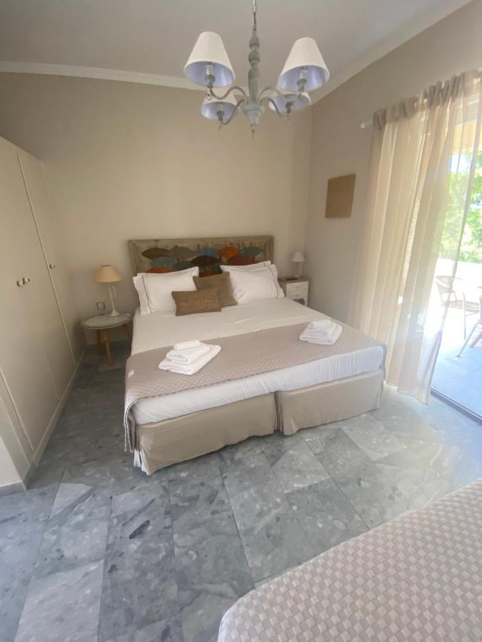 Aelia Apartment
