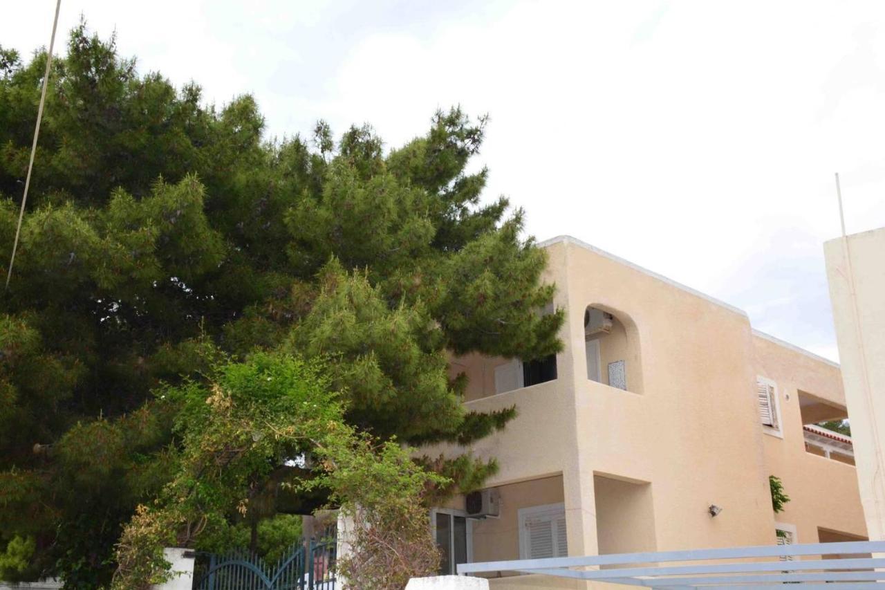 Aelia * Agia Marina (Aegina)